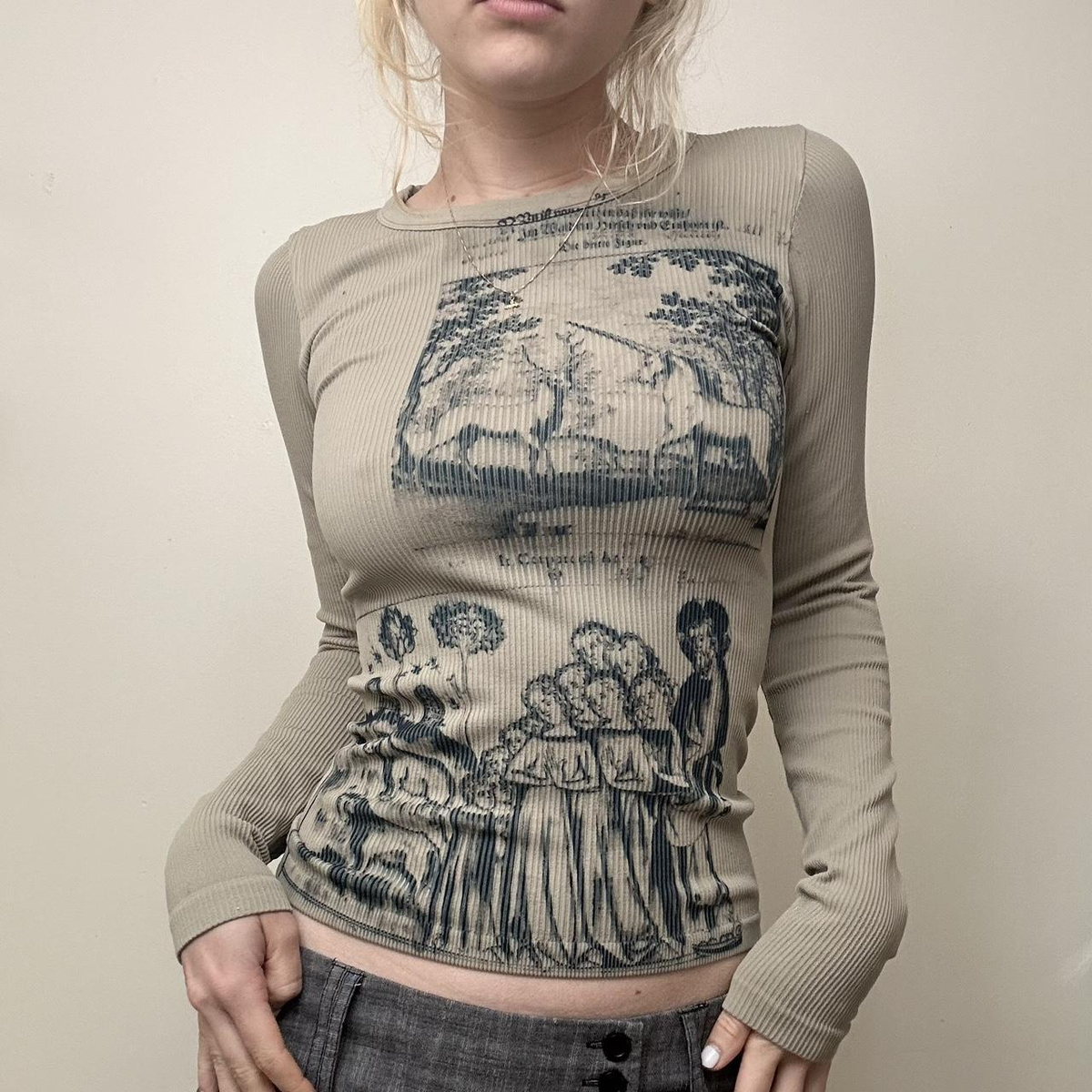 Printed long-sleeved top