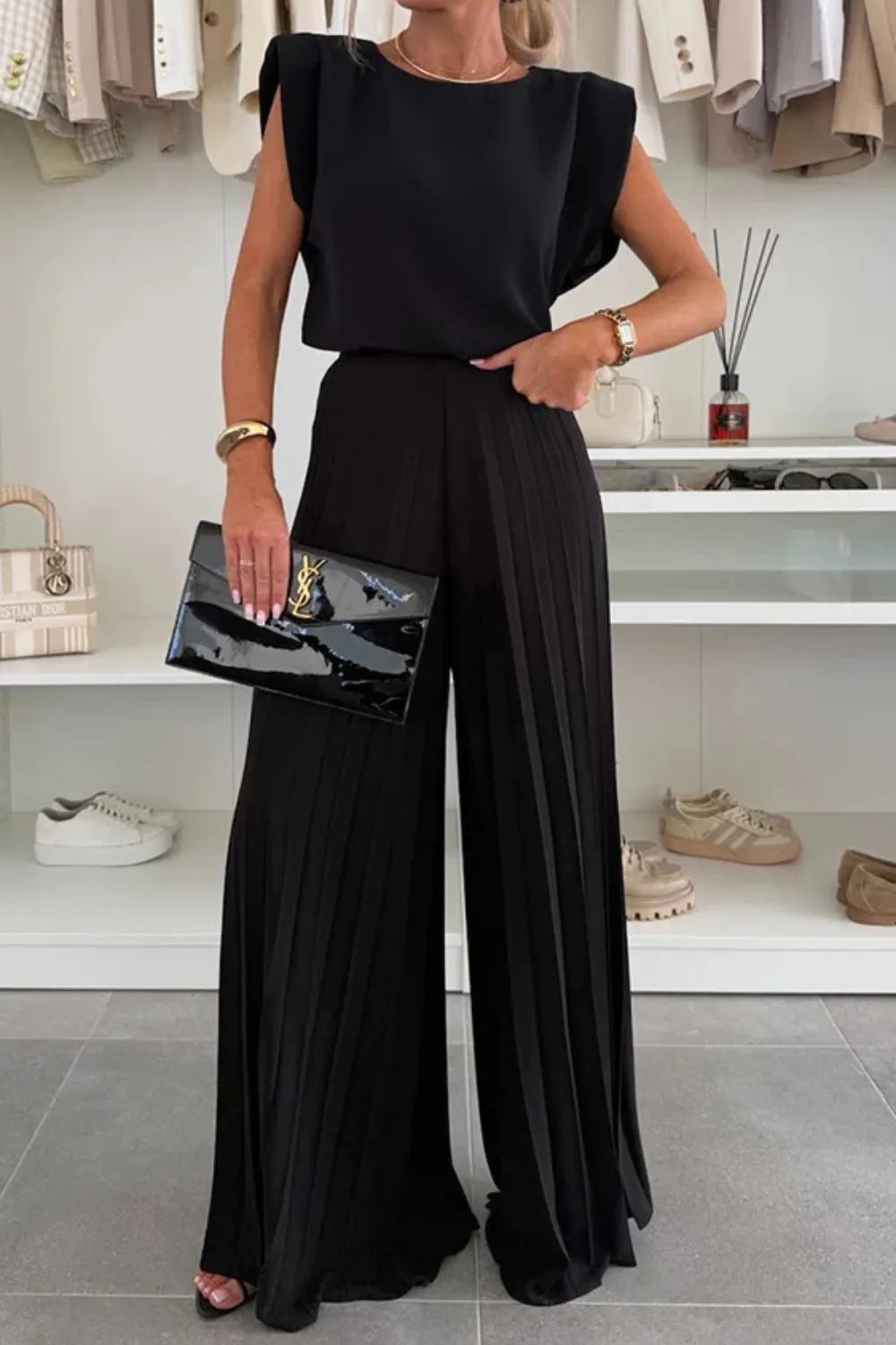 Round Neck Top and Pleated Pants Set